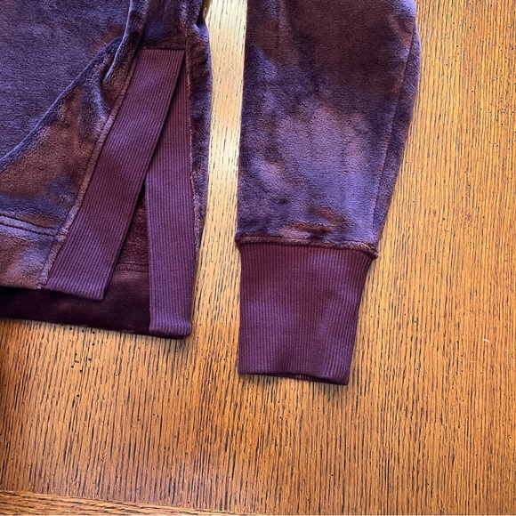 Athleta Double Cozy Karma Funnel Neck Sweatshirt Cabernet XXS Relaxed Fit Yoga - Picture 7 of 14